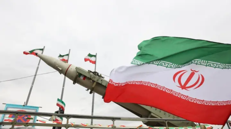إيران ترفع جاهزيتها العسكرية إلى "أقصى درجاتها" تحسبا لأي طارئ أو مغامرة حربية محتملة