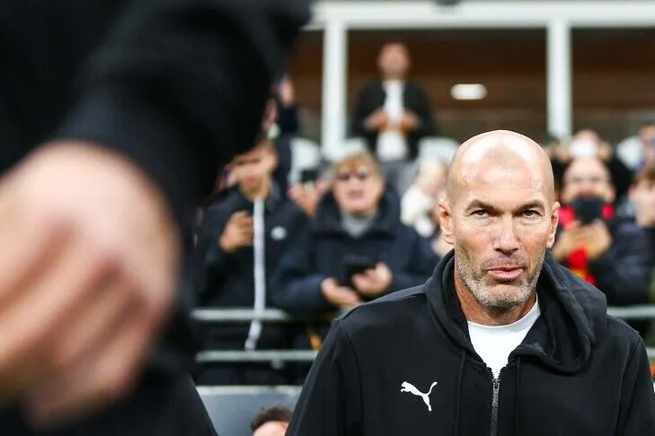 France: Zidane écarte Kanté et Benzema pour sa première liste