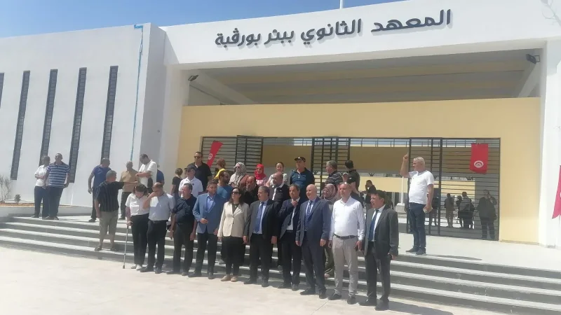 وزير التربية: المعهد الجديد ببئر بورقبة نموذج لتجربة الحصة الواحدة