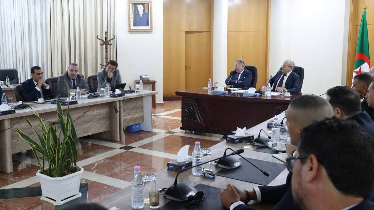 اجتماع بالرئاسة لبحث انشغالات مسؤولي الصحف الإلكترونية