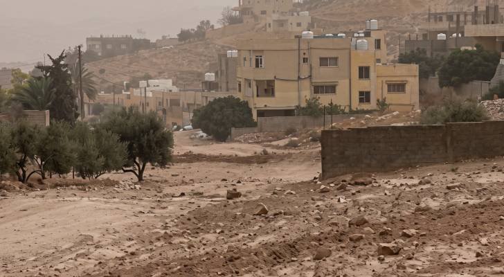 بعد شكاوى لـمن هنا نبدأ.. بلدية الهاشمية تعلن بدء تنظيف عبارات أبو الزيغان وتترقب حلاً جذرياً من الإدارة المحلية