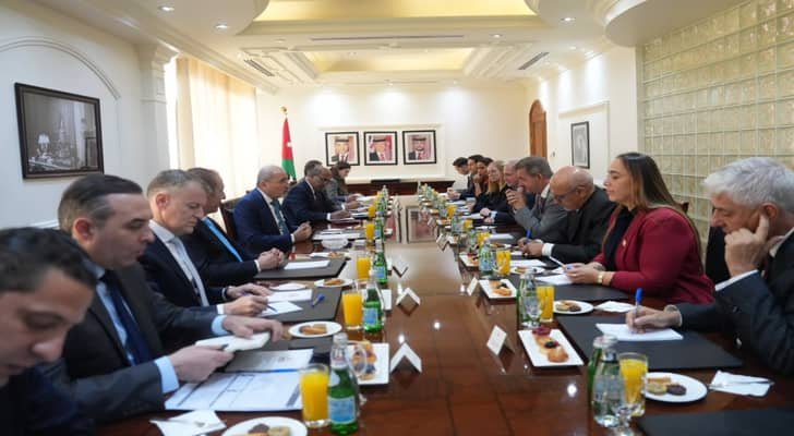 الصفدي يبحث تطوير التعاون الثنائي والأوضاع الإقليمية مع وفد برلماني فرنسي
