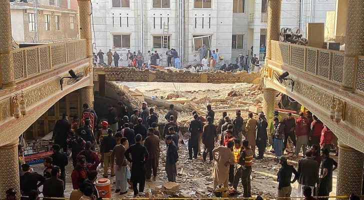 باكستان : مقتل 11 شخصاً وإصابة 30 آخرين في انفجار بمناطق شمال غرب البلاد