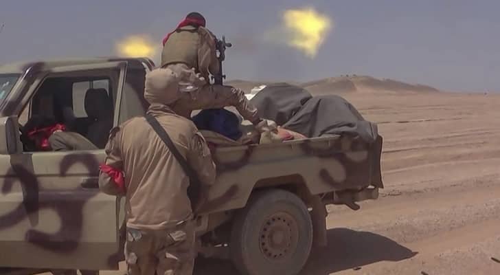 أ.ف.ب: مقتل 48 شخصاً في معارك عنيفة بين القوات اليمنية والحوثيين جنوبي اليمن