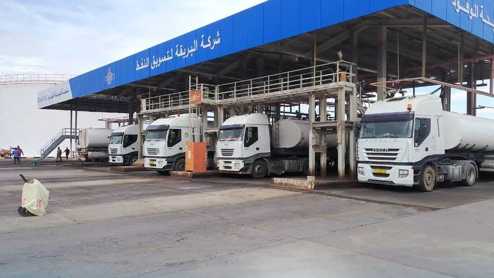 البريقة: إمدادات الوقود تتواصل عبر الموانئ والمستودعات