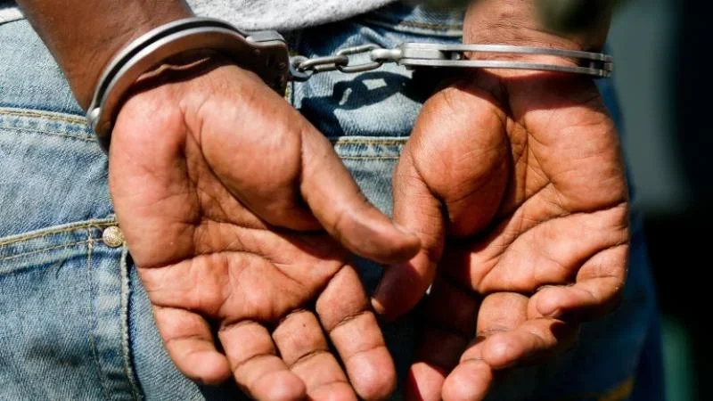 الجبل الأحمر: محاصرة مجرم خطير ملقب بـ'بيلا' من أجل القتل العمد