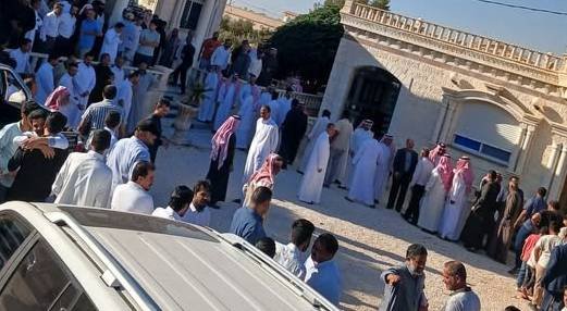 وفد شعبي حاشد يزور وصفي الشرعة بالمفرق ويقنعه بخوض انتخابات بلدية الأمير حسين -فيديو