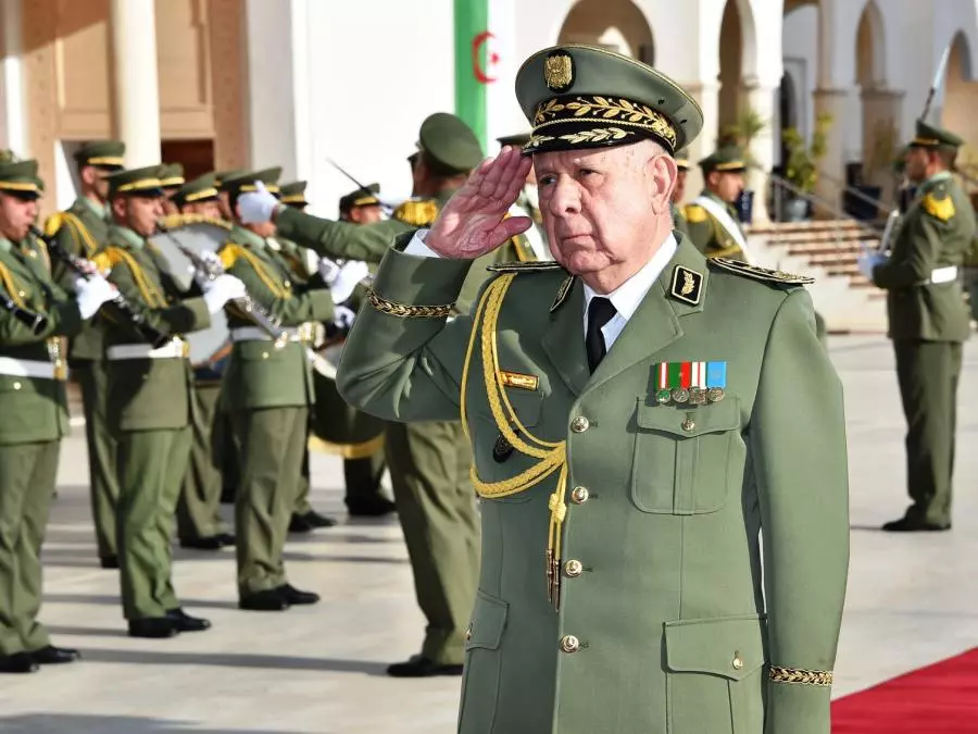 Le Général d’Armée Saïd Chanegriha installe le Directeur central de la sécurité de l’Armée