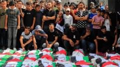 "أعاد فتح جراح قديمة": غزة تشيّع رفات أكثر من 100 فلسطيني انتشلوا من تحت الأنقاض