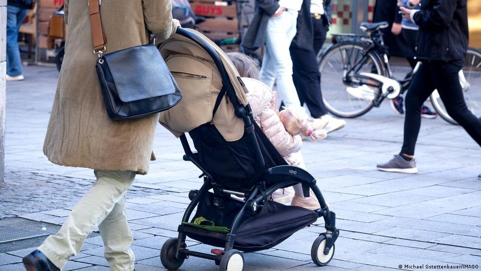 ألمانيا - إعانات الأطفال ستصبح تلقائية دون الحاجة لتقديم طلب لهذه الفئات