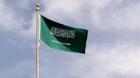 السعودية تدين استهداف إيران ناقلة "سدر" في مضيق هرمز