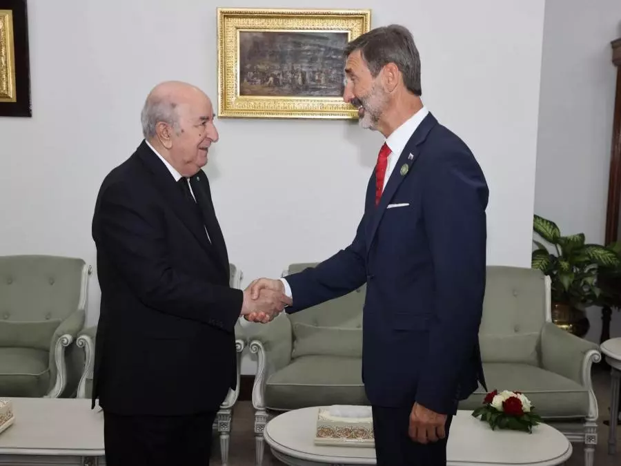 Le Président de la République reçoit le ministre des Affaires étrangères et européennes de la République slovaque