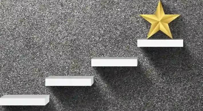 تنويه مهم من هيئة الخدمة والإدارة العامة حول الأخبار المتداولة بشأن حوافز الموظفين