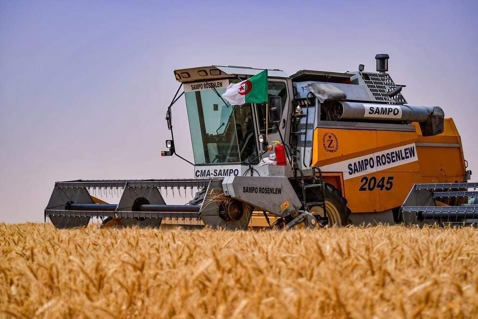 قسنطينة تجمع أكثر من 1.7 مليون قنطار من الحبوب