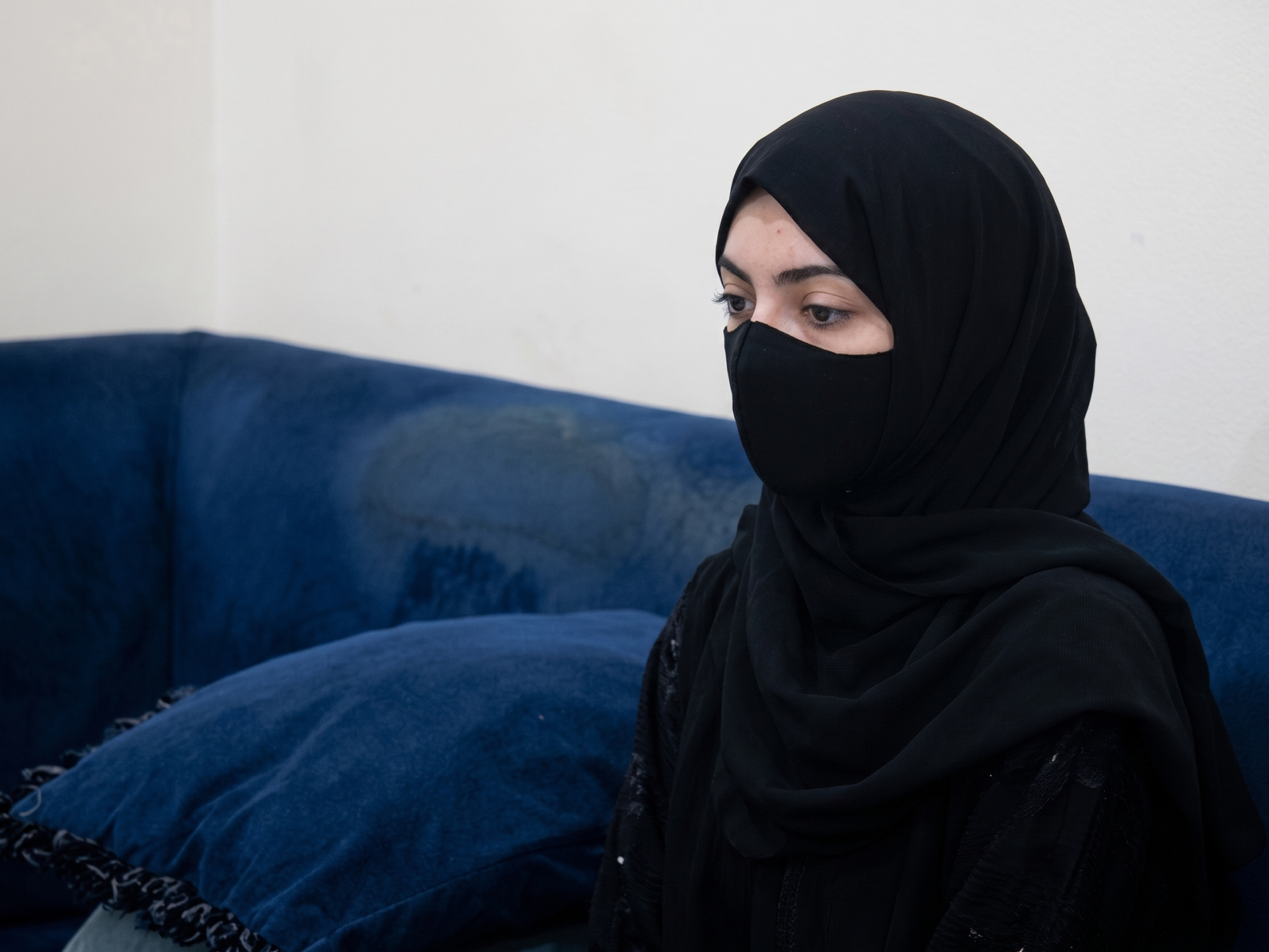 طالبة سورية تتحدث للجزيرة بعد إنصافها وإعادتها لقائمة أوائل الثانوية العامة في اليمن