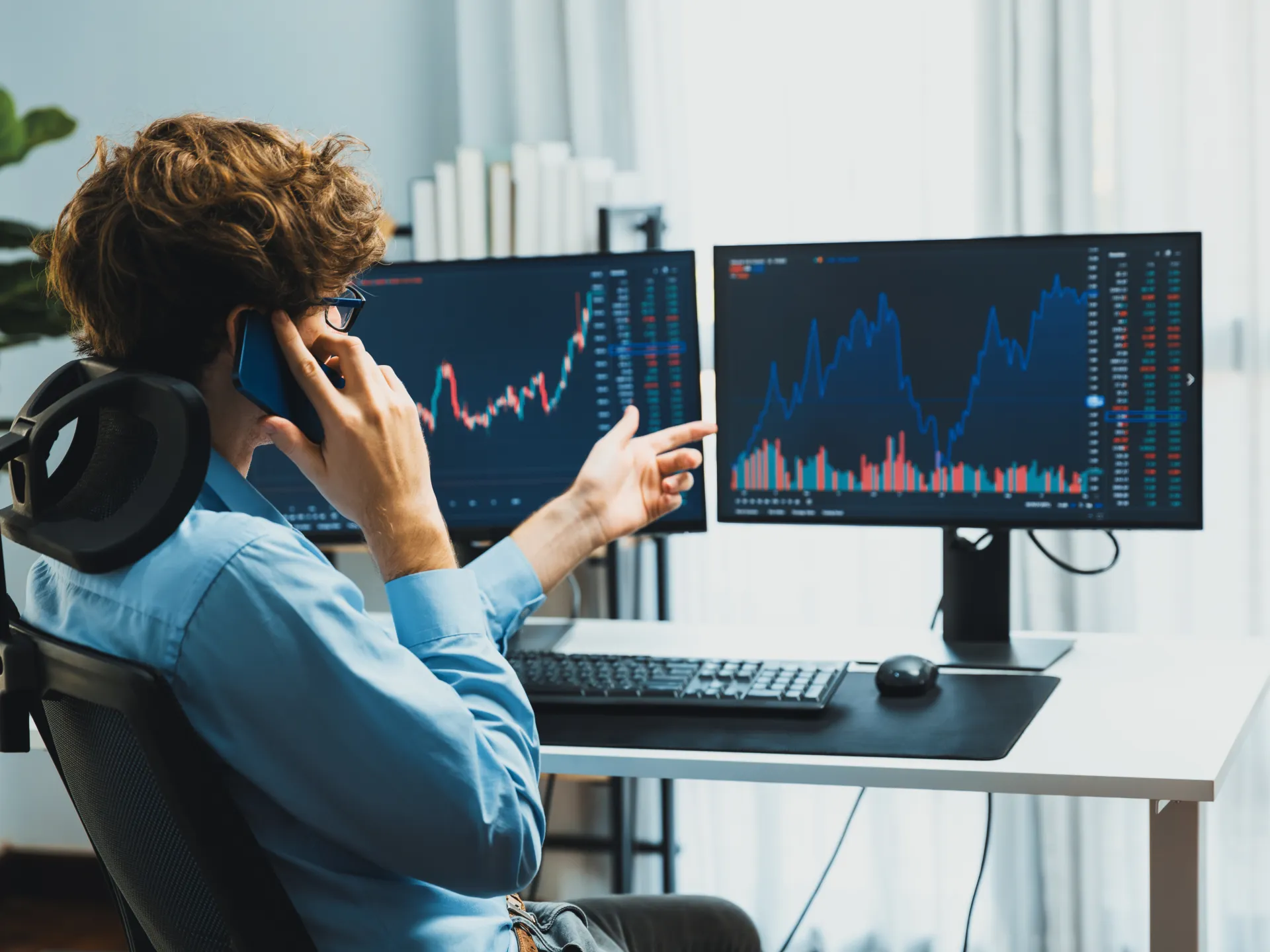 الادخار أم الاستثمار.. متى تستخدم كلا منهما لبناء مستقبل مالي أفضل؟