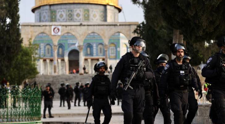محافظة القدس: الاحتلال يفرض قيودا على دخول المصلين إلى المسجد الأقصى