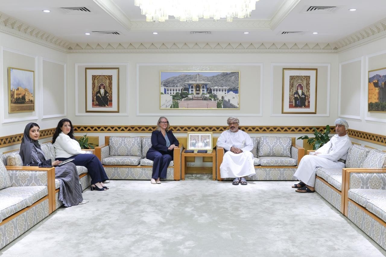 وزير الاقتصاد يناقش زيادة نفاذ الصادرات العُمانية إلى الأسواق الأمريكية