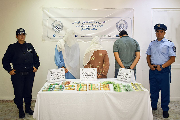 حجز حوالي 77 ألف أورو بالمعبر الحدودي بالحدادة في سوق أهراس