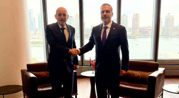 الصفدي يلتقي نظيره التركي فيدان على هامش أعمال الجمعية العامة للأمم المتحدة