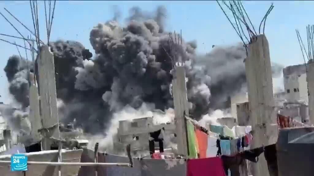 غارات إسرائيلية على شمال غزة تسفر عن مقتل أسرة بأكملها