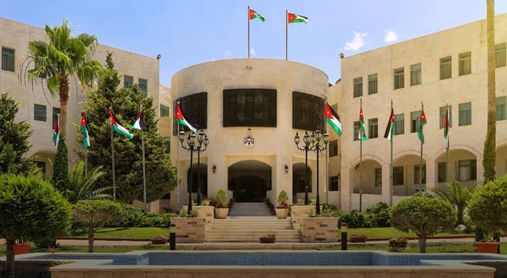 الخارجية: الأردن يدين الاعتداءين  اللذين شنّتهما ميليشيا الحوثي واستهدفا مطارَي أبها والملك خالد الدوليين في المملكة العربية السعودية