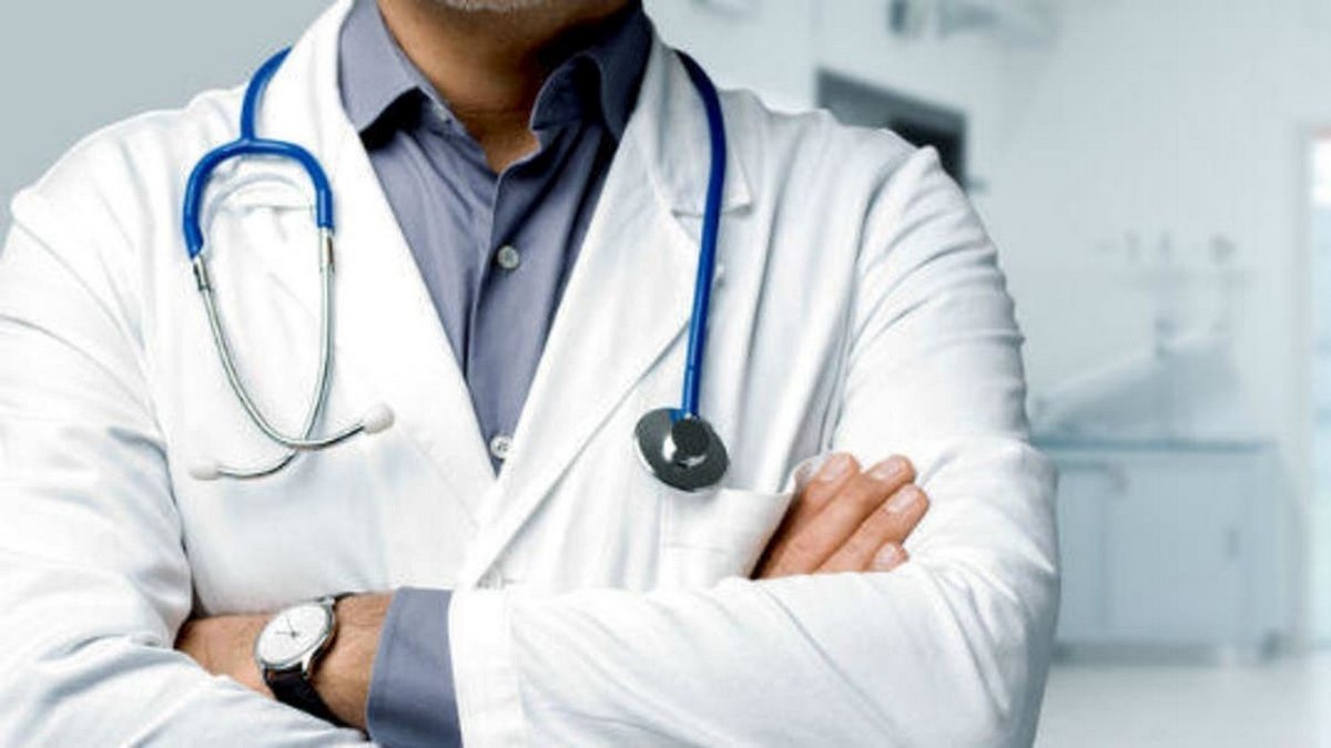 “الطبّ بلغتي”… أطباّء يدعون إلى تعريب التدريس وتحرير وصفات يفهمها المريض
