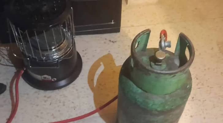 القاتل الصامت.. طبيبة طوارئ تحذر من مخاطر المدافئ وتسلط الضوء على أعراض الاختناق بأول أكسيد الكربون