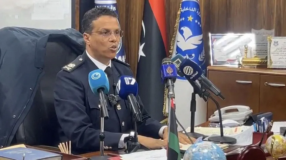 إنفاذ القانون تحذّر أصحاب الشاحنات من نقل البضائع دون الالتزام بالفواتير وتحديد وجهتها