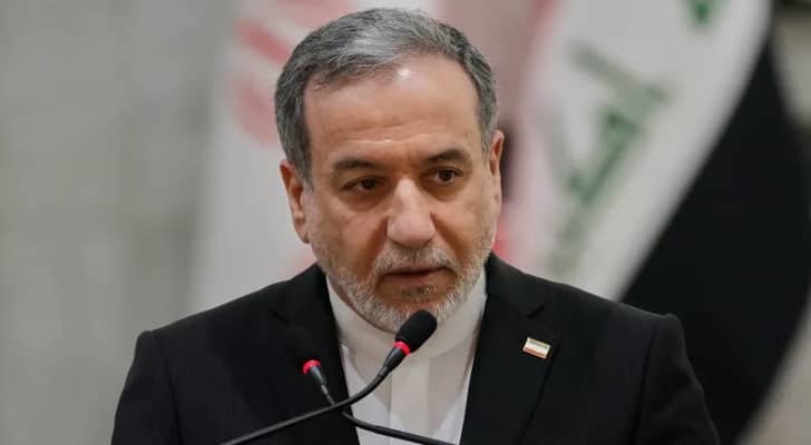 بعد لقائه المبعوث الأمريكي.. مطالبات بالبرلمان الإيراني لاستجواب عراقجي