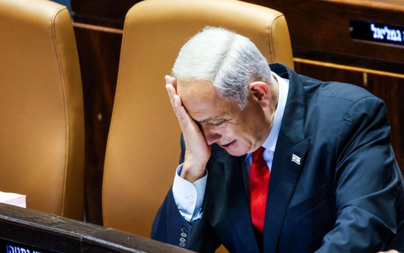 نتنياهو بعين العاصفة.. تراجع انتخابي والتحقيق بإخفاقات 7 أكتوبر يطارده