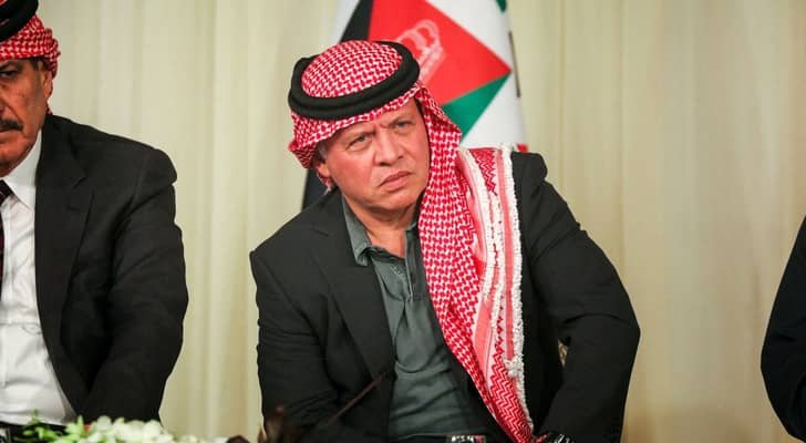 الملك يتلقى اتصالا هاتفيا من الرئيس الفلسطيني