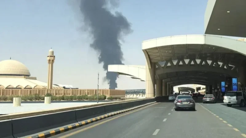 استهداف مطار الرياض: تعطل رحلات جوية ودعوة عاجلة للمسافرين