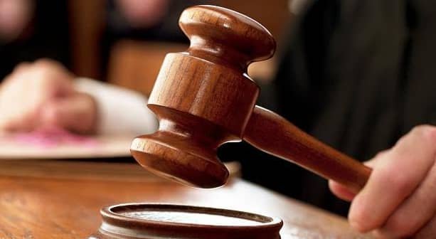 أحكام بالأشغال المؤقتة بحق شقيقين في قضية وفاة مواطن وإعلان عدم مسؤولية متهم ثالث