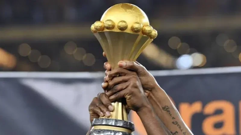 الاتحاد الإفريقي يراجع قرار إقامة كأس الأمم الأفريقية كل 4 سنوات
