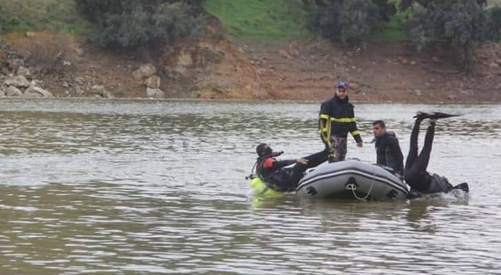 الأمن العام: الدفاع المدني يواصل عمليات البحث عن شخص جرفته السيول في البلقاء وفتاتين في مادبا