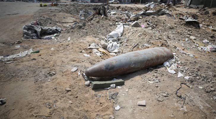 الدفاع المدني بغزة: 70 ألف طن من الذخائر غير المنفجرة تهدد حياة المواطنين