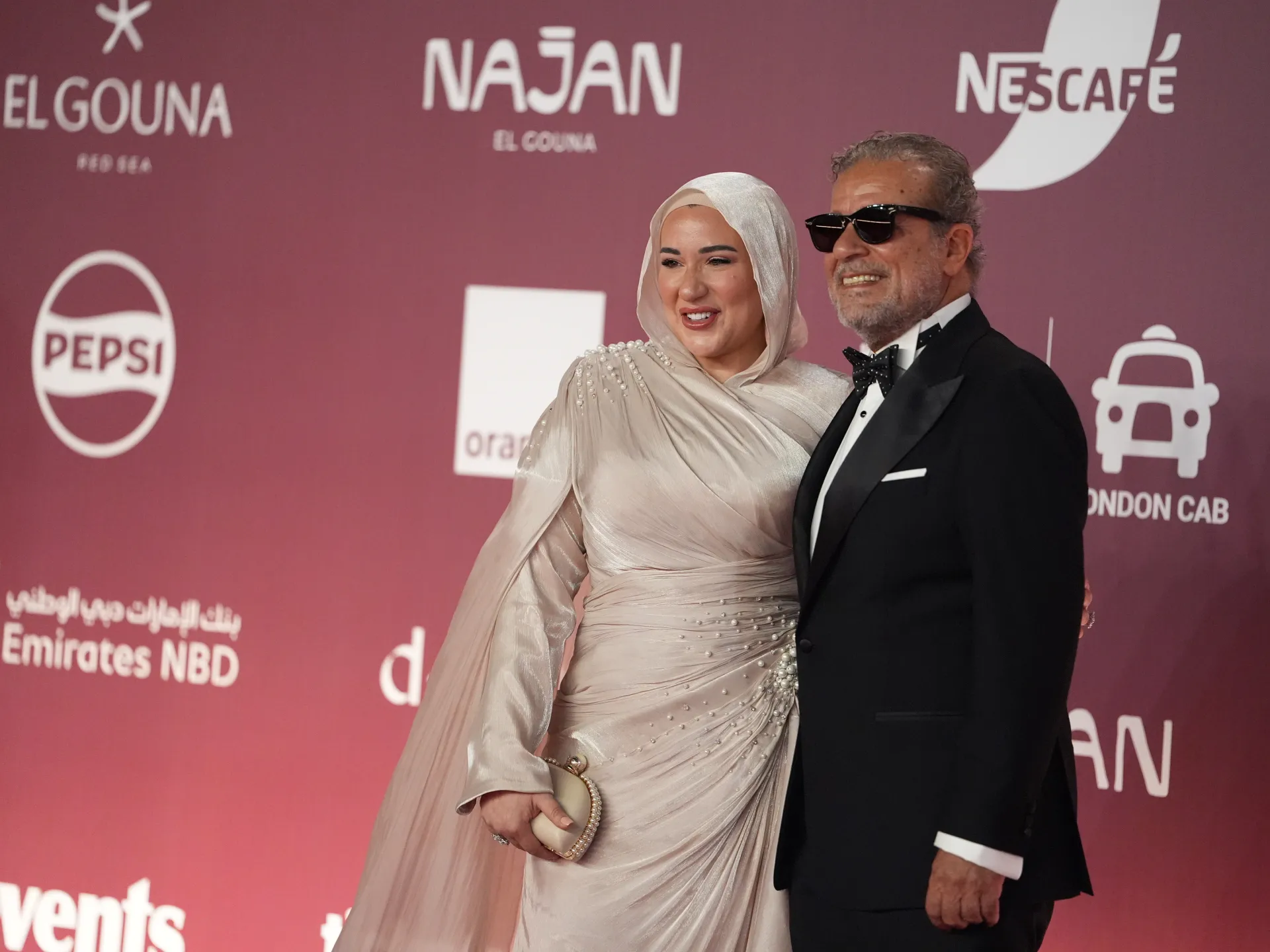 مهرجان الجونة يفتتح دورته التاسعة ويكرم منى زكي