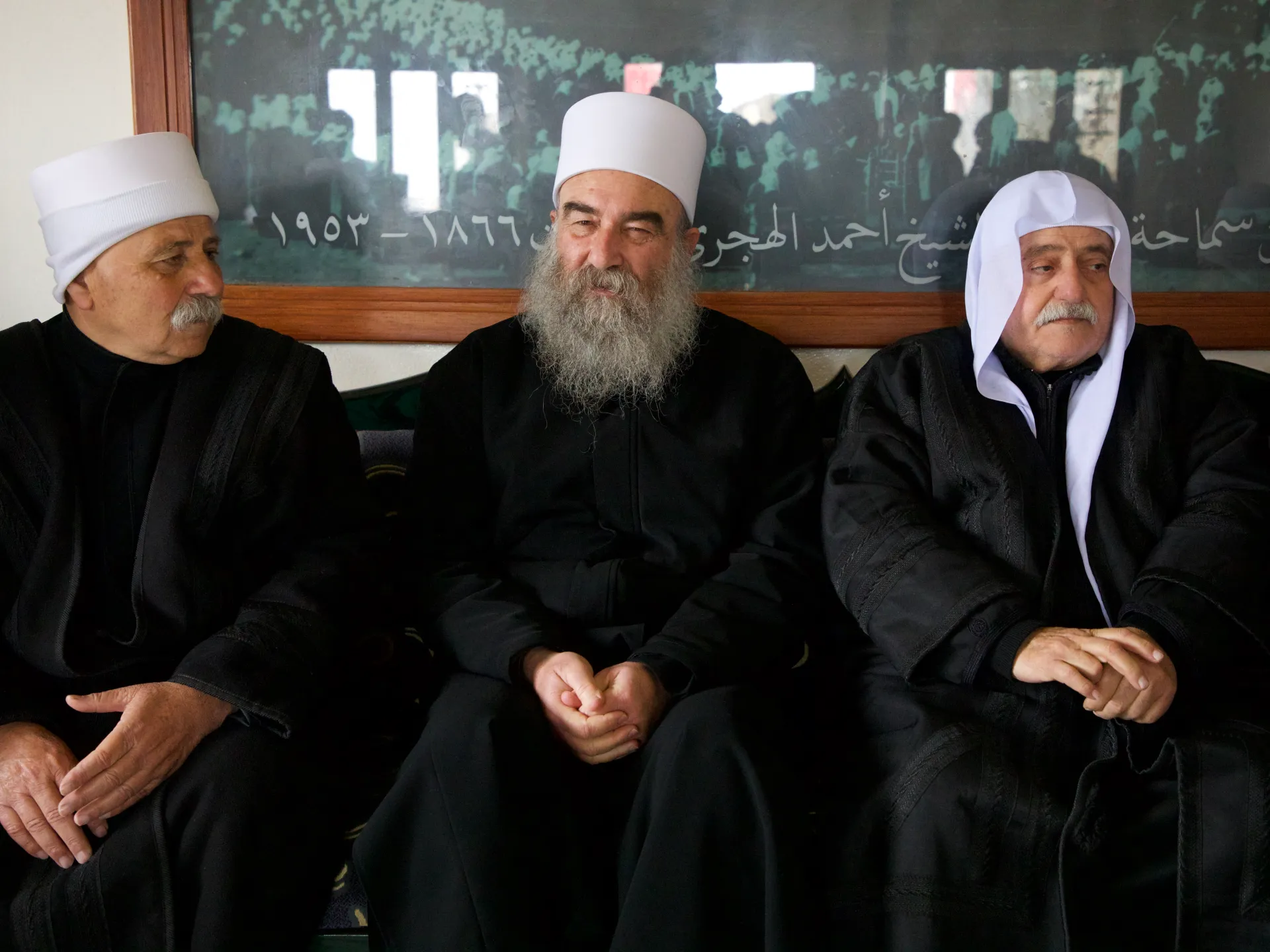 السويداء بين التصعيد والرهانات الخارجية.. من يعرقل الحل؟