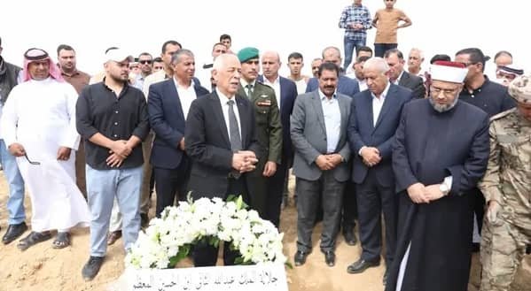 العيسوي ينقل تعازي الملك وولي العهد بوفاة سلامة الحجايا