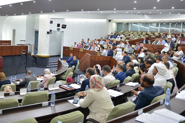 سقف بسؤاليْن للنواب شهريًّا والحكومة تردّ خلال 30 يومًا