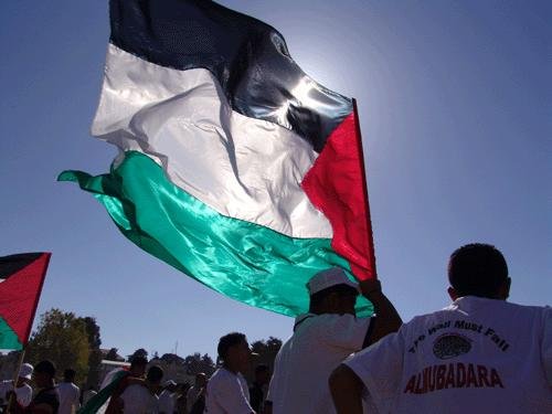 حوار فصائلي بالقاهرة يبحث إنهاء الانقسام وانضمام حماس والجهاد إلى منظمة التحرير