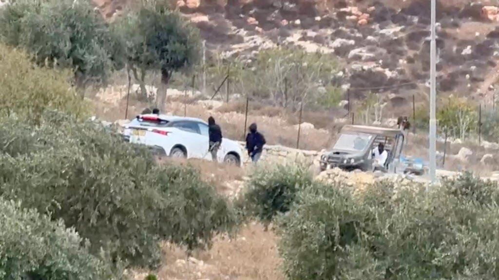 الضفة الغربية: إسرائيل تعلن توقيف عشرة أشخاص على خلفية هجمات مستوطنين استهدفت أجانب