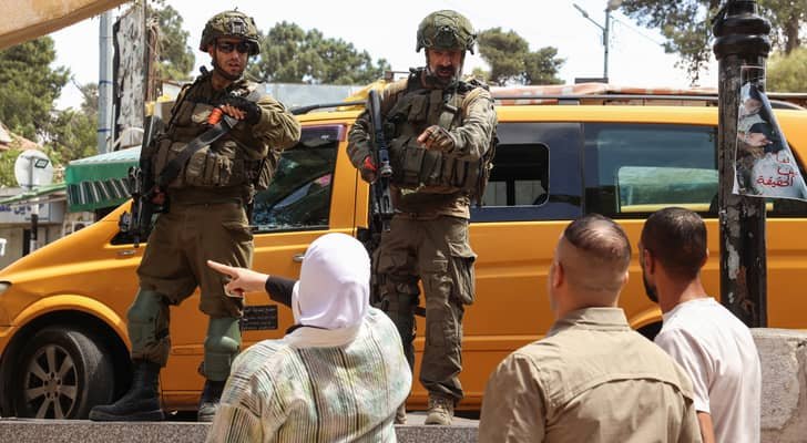 وزير الخارجية الصيني: نعتبر القضية الفلسطينية أكبر ظلم تاريخي في هذا القرن
