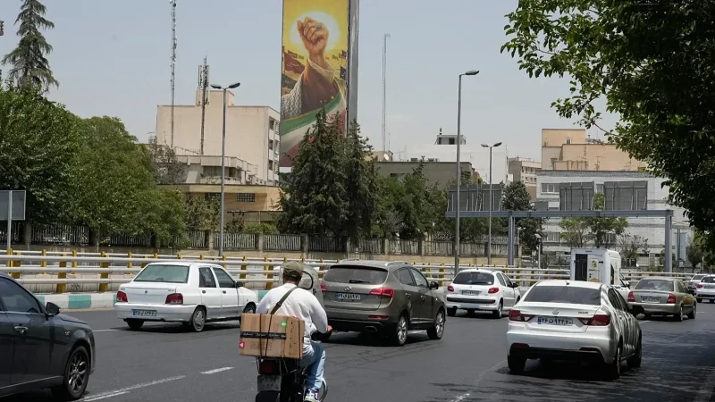 وفد قطري يصل إلى طهران لإجراء محادثات مع مسؤولين إيرانيين