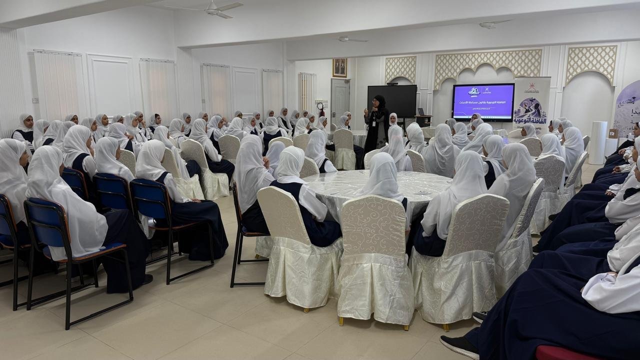 إطلاق قافلة توعوية للتعريف بقانون مساءلة الأحداث في شمال الباطنة