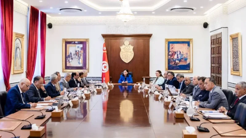 لجنة المشاريع الكبرى تتابع إنجاز 6 مشاريع عمومية كبرى
