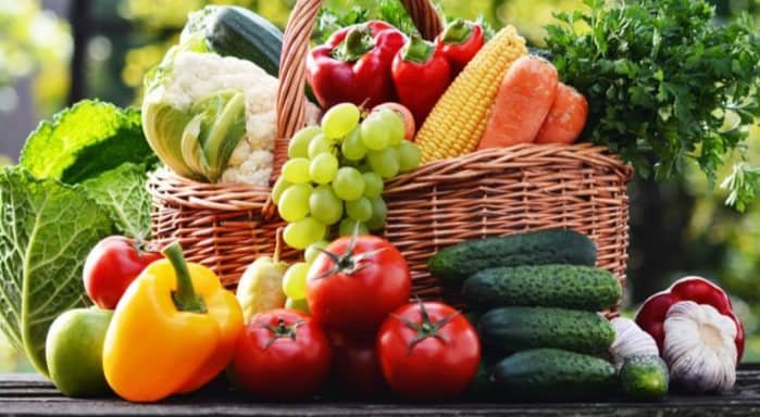وصول 2641 طنا من الخضار والفواكه لسوق الجملة المركزي في عمان