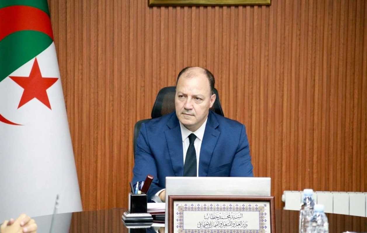 لعمال هذه القطاعات.. تعليمات جديدة من وزير العمل بشأن صرف المستحقات