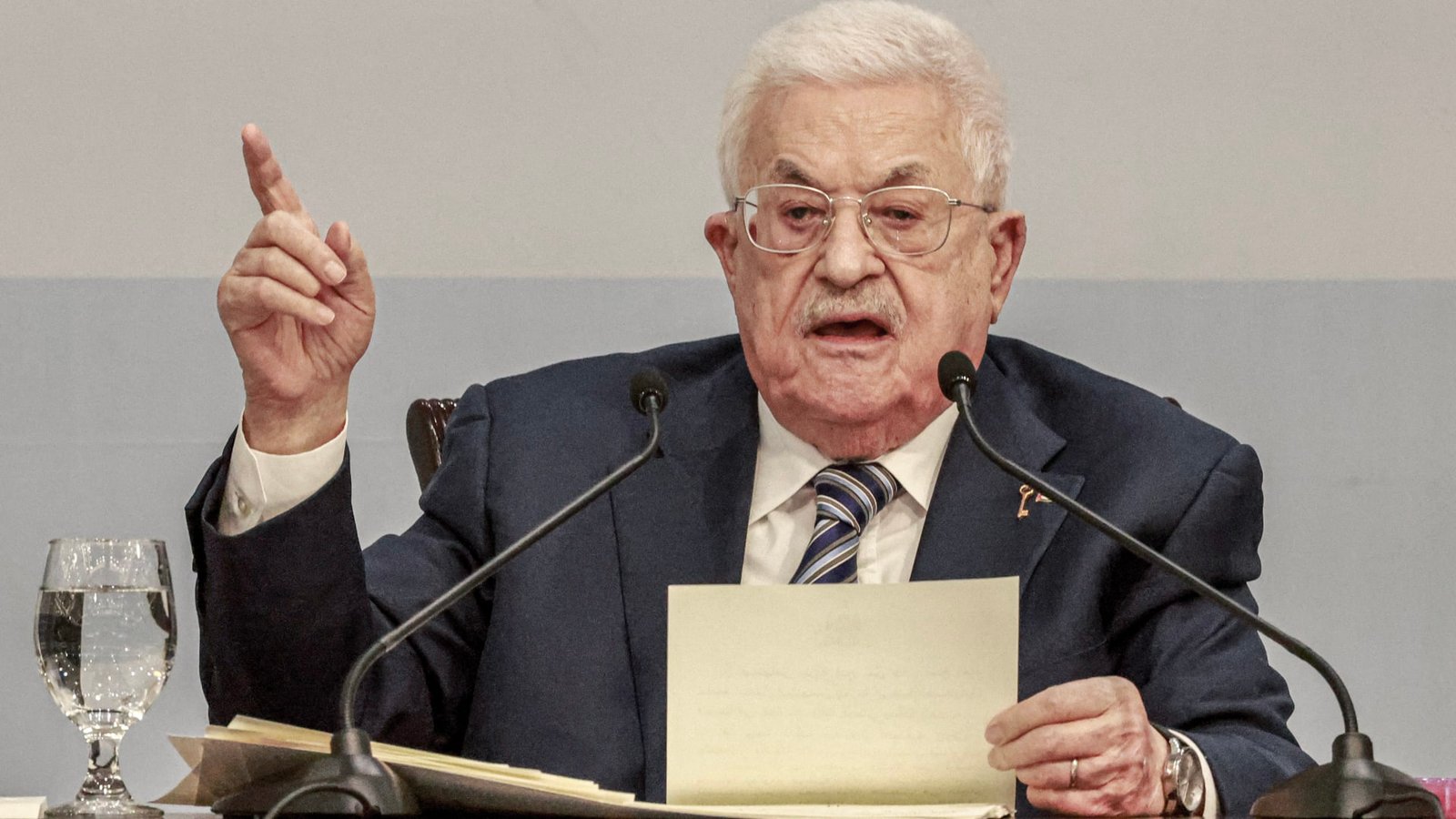محمود عباس يؤجل الانتخابات الفلسطينية حتى سبتمبر 2027 ومرسوم يوضح الأسباب